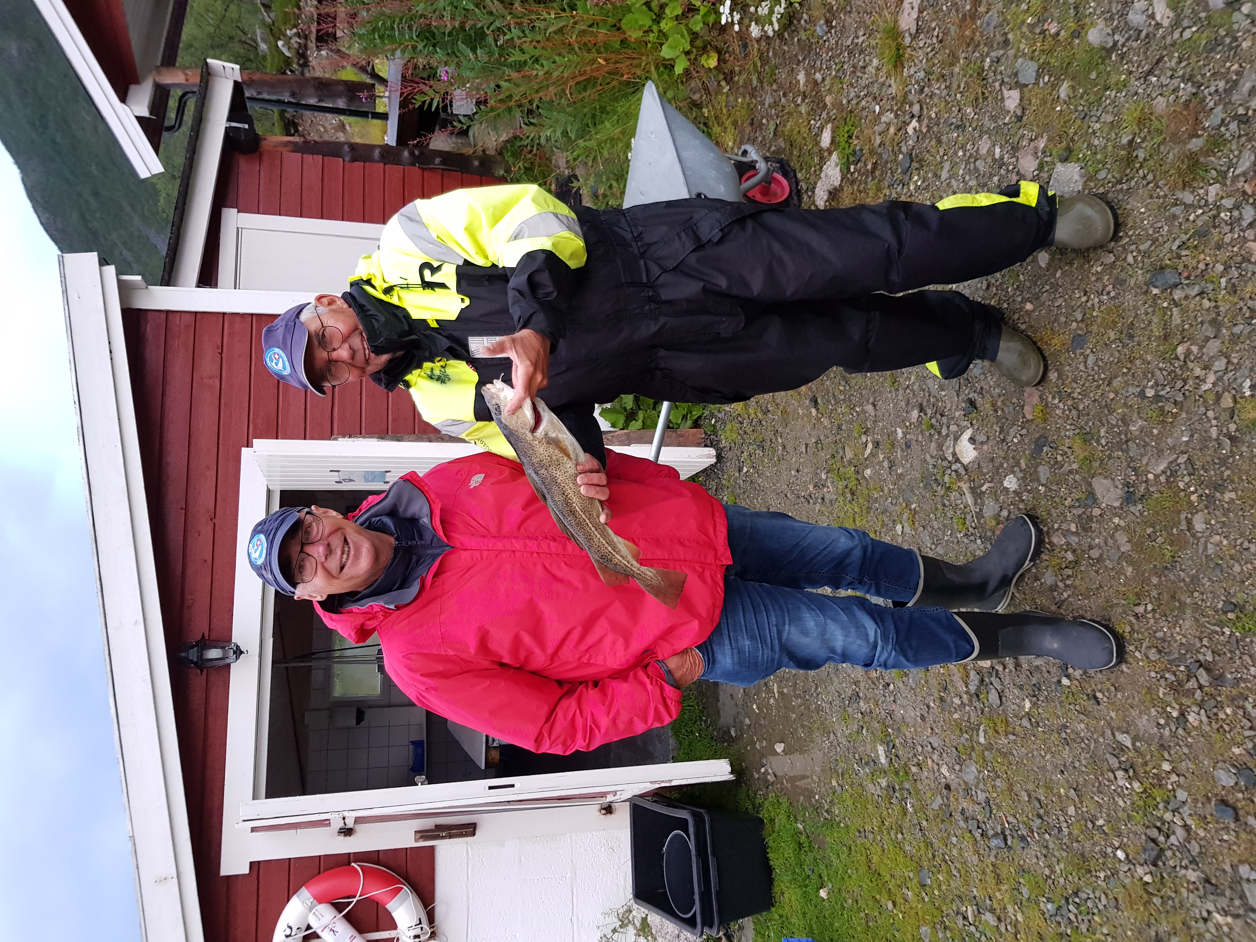 X Leo und Jrg mit 1 Dorsch